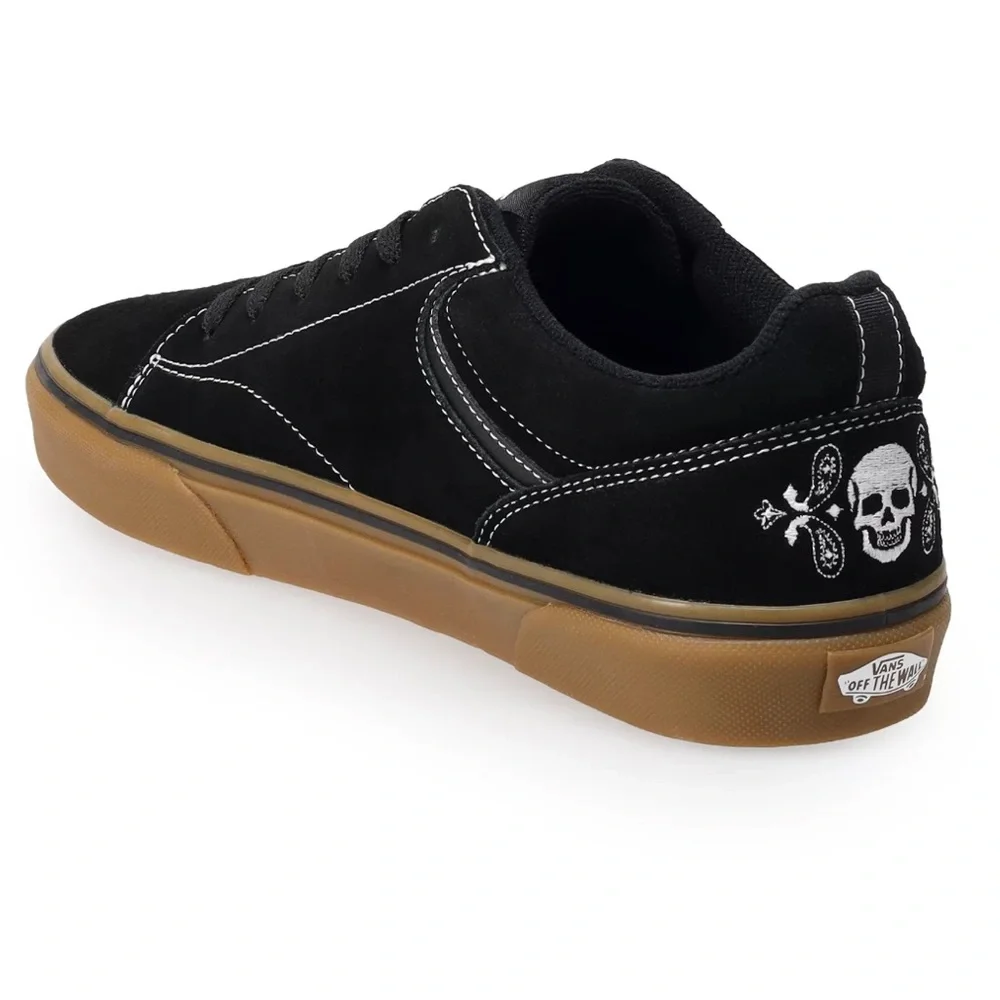 Vans Seldan Skate Black Embroidered Skull Low Sneakers - Picture 2 of 10